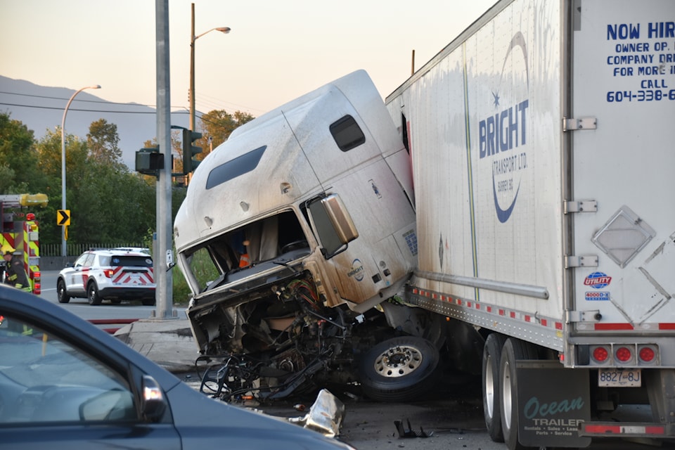 Why You Need a Sacramento Truck Accident Attorney After a Crash